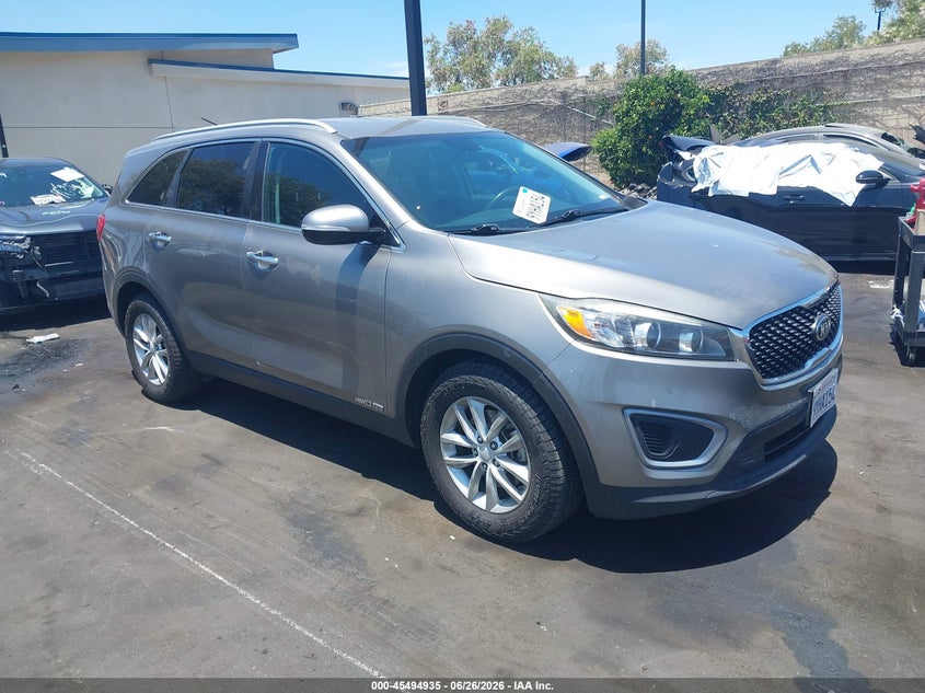 2017 Kia Sorento VIN 5XYPGDA57HG196083 IAAI salvage auction — LEFT FRONT, Salvage Certificate (California), sold $1,400 on 2026-07-17 (photo 1)