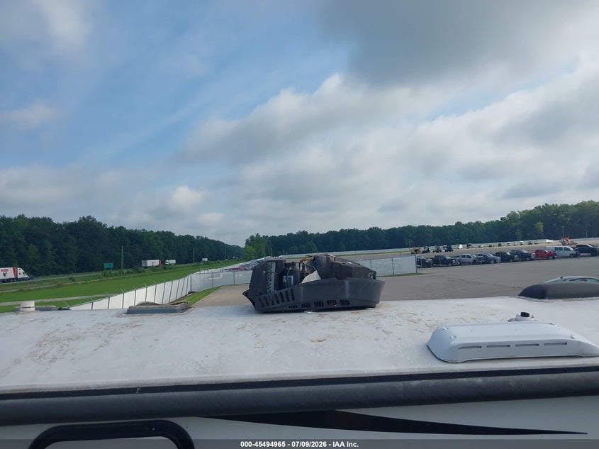 2018 Highland ridge Open range VIN 58TBH0BP7J3UG3286 IAAI salvage auction — ROOF, Salvage (Ohio), sold $3,500 on 2026-07-30 (photo 6)