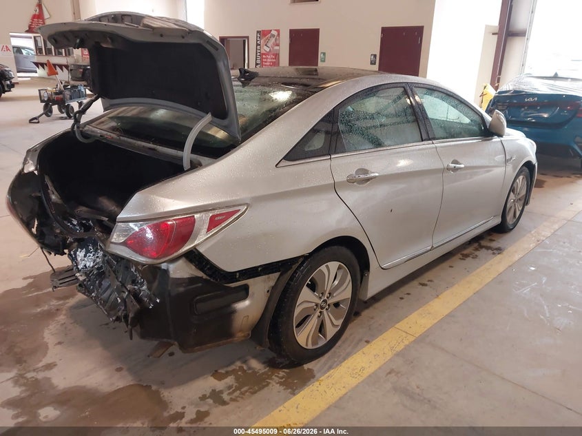 2013 Hyundai Sonata VIN KMHEC4A48DA076244 IAAI salvage auction — FRONT & REAR, Salvage (North Carolina), sold $175 on 2026-07-27 (photo 4)