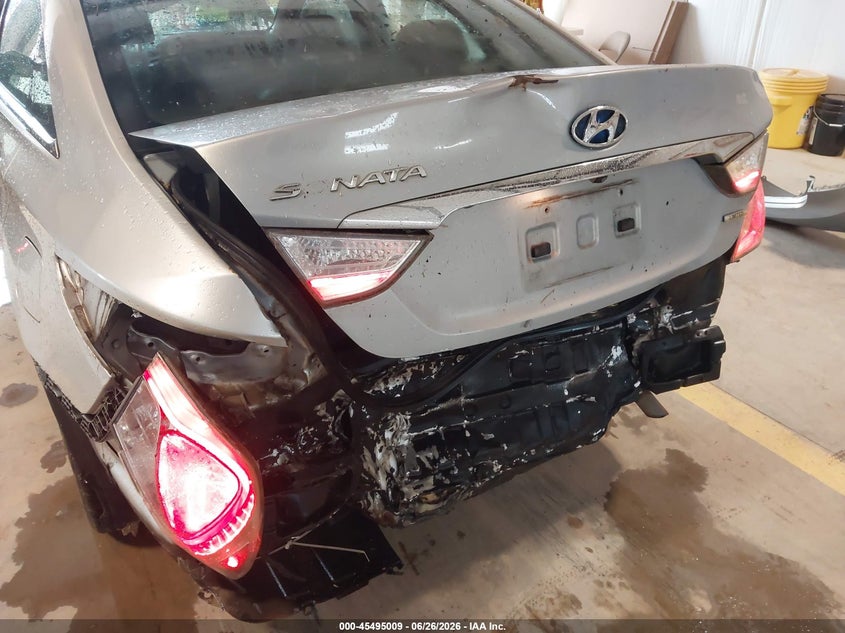 2013 Hyundai Sonata VIN KMHEC4A48DA076244 IAAI salvage auction — FRONT & REAR, Salvage (North Carolina), sold $175 on 2026-07-27 (photo 6)