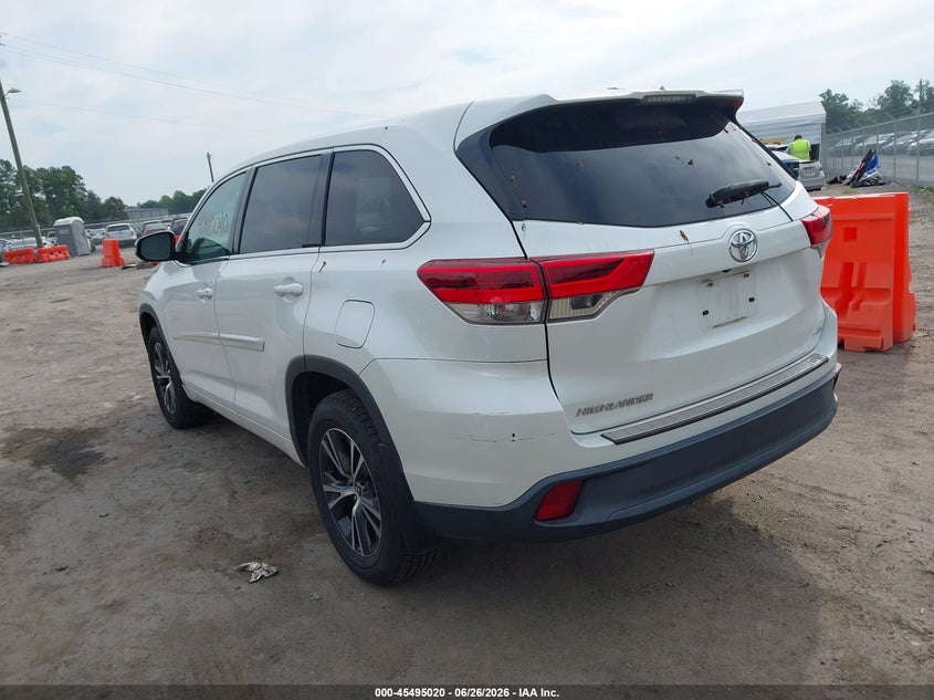 2018 Toyota Highlander VIN 5TDBZRFH3JS913091 IAAI salvage auction — TRANSMISSION, Clear (Virginia), sold $5,625 on 2026-07-31 (photo 3)