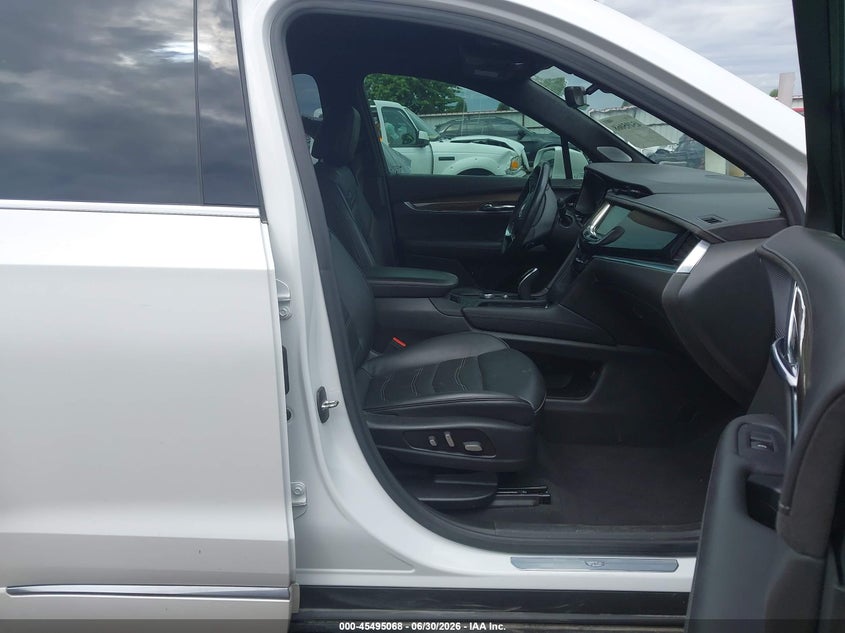 2020 Cadillac Xt6 VIN 1GYKPFRS8LZ187297 IAAI salvage auction — REAR END, Wait Title, sold $9,900 on 2026-08-22 (photo 5)