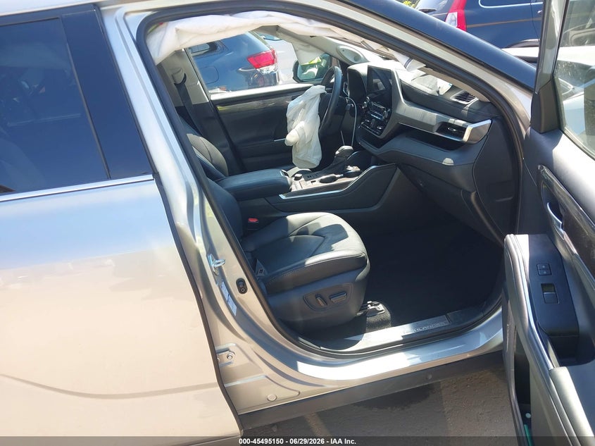 2020 Toyota Highlander VIN 5TDFZRBH7LS045400 IAAI salvage auction — FRONT END, Salvage - Greater Than 75% (Maryland), sold $14,500 on 2026-08-01 (photo 5)