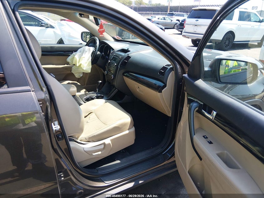 2011 Kia Sorento VIN 5XYKU4A21BG113554 IAAI salvage auction — FRONT END, Salvage (New Jersey), sold $1,700 on 2026-07-31 (photo 5)