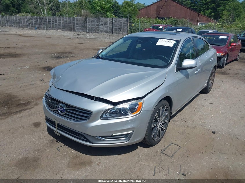 2017 Volvo VIN LYV402TM8HB148990 IAAI salvage auction — FRONT END, Salvage Title, sold $2,450 on 2026-08-01 (photo 2)
