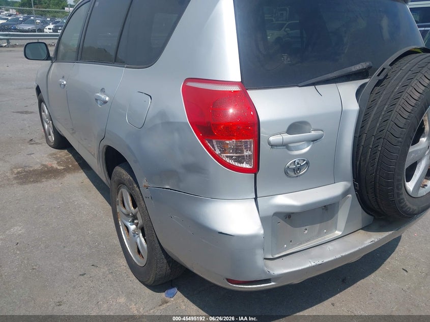 2007 Toyota Rav4 VIN JTMBK31V576025255 IAAI salvage auction — NORMAL WEAR, Clear (Florida), sold $600 on 2026-07-29 (photo 6)