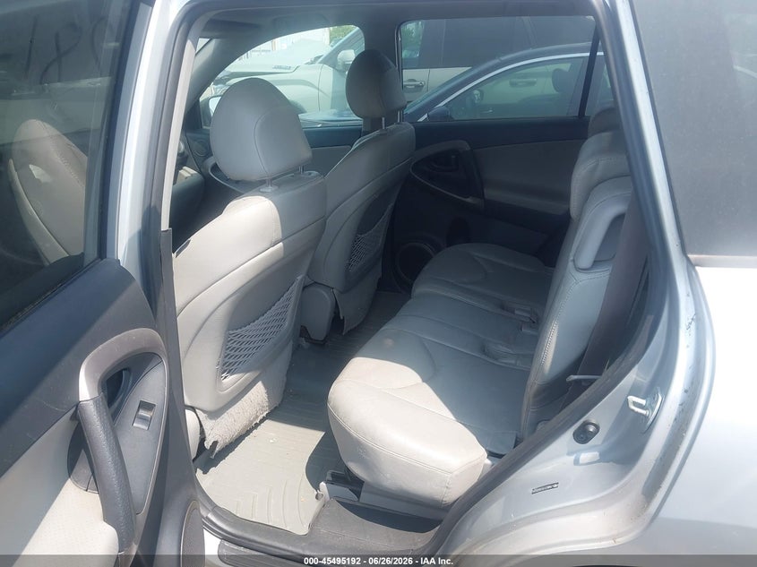 2007 Toyota Rav4 VIN JTMBK31V576025255 IAAI salvage auction — NORMAL WEAR, Clear (Florida), sold $600 on 2026-07-29 (photo 8)