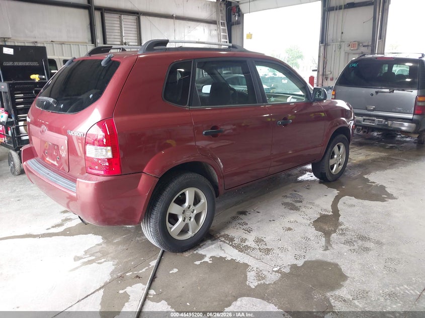 2005 Hyundai Tucson VIN KM8JM12B85U121674 IAAI salvage auction — NORMAL WEAR, Clear (Missouri), sold $550 on 2026-07-13 (photo 4)