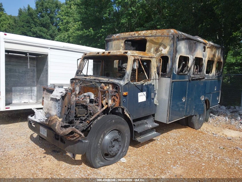 2002 International 4000 series VIN 1HTSCABL72H504257 IAAI salvage auction — BURN, Bill Of Sale (Kentucky), sold $600 on 2026-09-08 (photo 1)