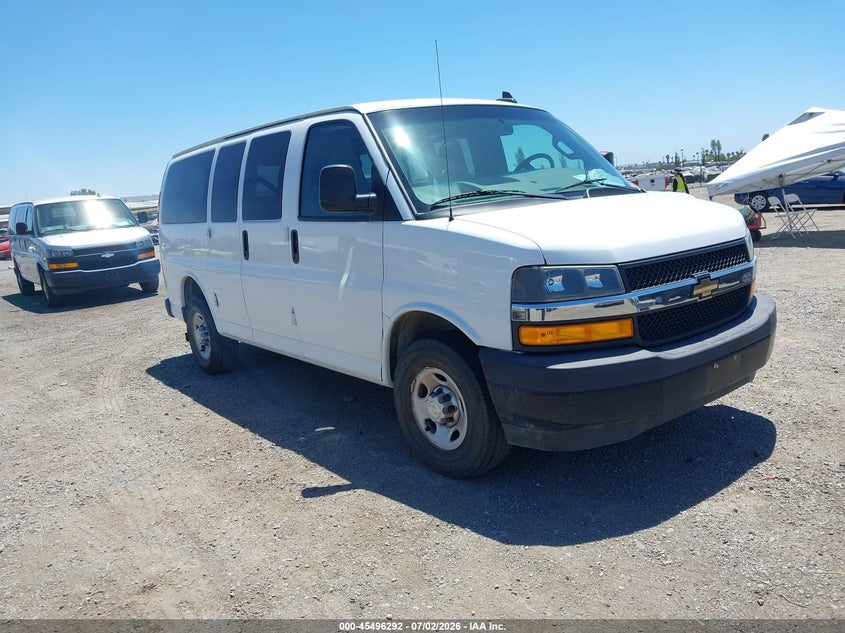 2019 Chevrolet Express 2500 VIN 1GAWGEFG8K1290016 — IAAI salvage auction photo