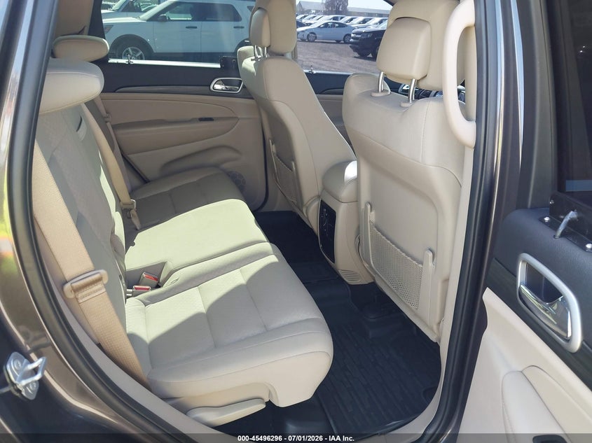 2019 Jeep Grand cherokee VIN 1C4RJFAG0KC828280 IAAI salvage auction — NORMAL WEAR, SF97 (California), sold $9,650 on 2026-09-10 (photo 8)