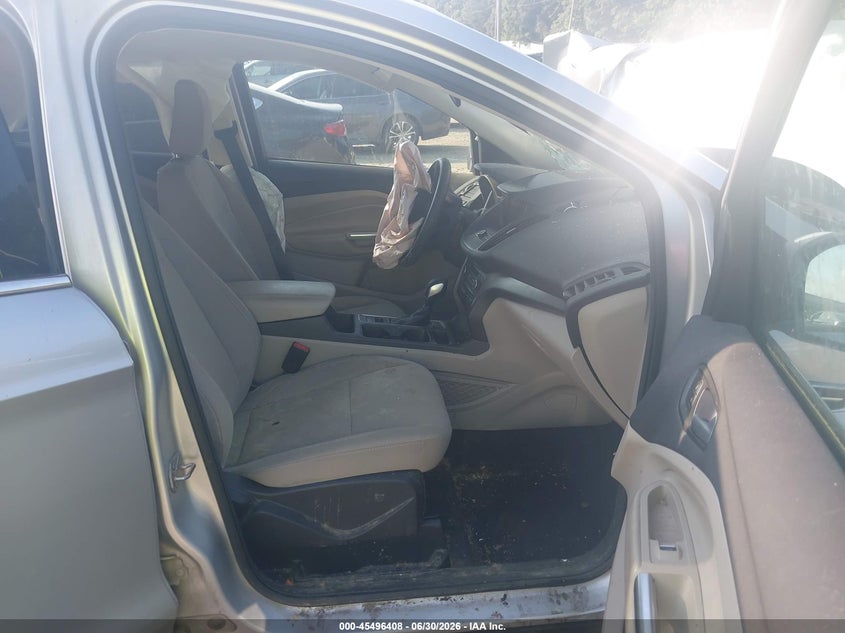 2019 Ford Escape VIN 1FMCU0GD1KUB93924 IAAI salvage auction — FRONT END, Salvage (Idaho), sold $500 on 2026-08-01 (photo 5)