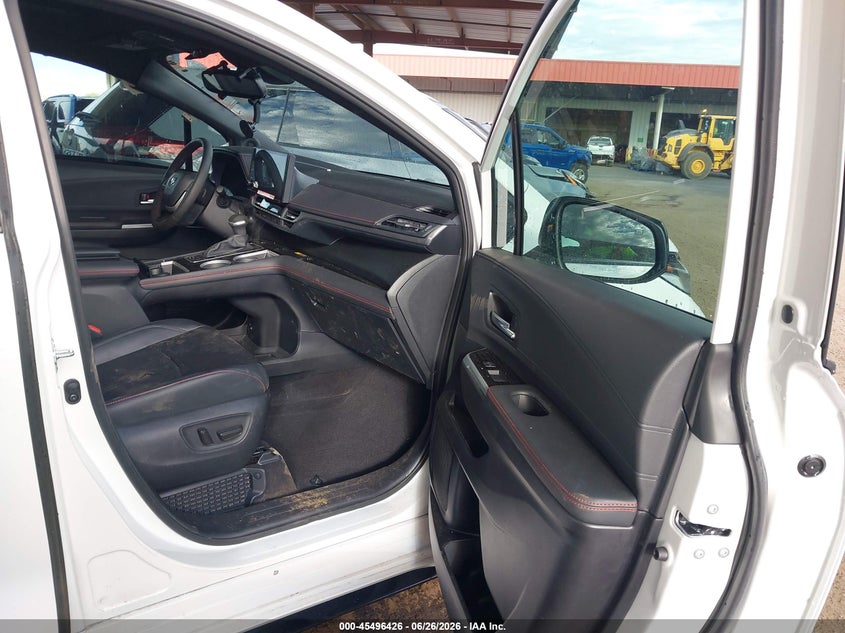 2025 Toyota Sienna VIN 5TDDSKFC0SS180671 IAAI salvage auction — SIDE, Salvage (Arizona), sold $22,300 on 2026-07-27 (photo 5)
