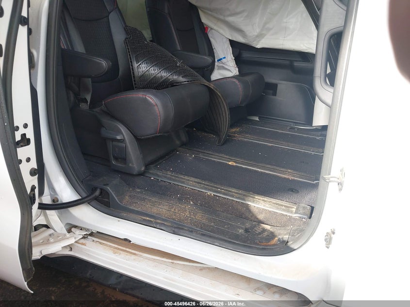 2025 Toyota Sienna VIN 5TDDSKFC0SS180671 IAAI salvage auction — SIDE, Salvage (Arizona), sold $22,300 on 2026-07-27 (photo 8)