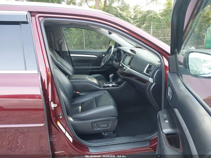 2017 Toyota Highlander VIN 5TDJZRFHXHS449349 IAAI salvage auction — UNKNOWN, Clear (Georgia), sold $9,700 on 2026-07-17 (photo 5)