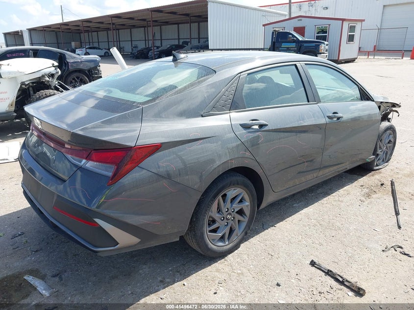 2024 Hyundai Elantra VIN KMHLM4DG0RU662131 IAAI salvage auction — FRONT END, Salvage Title, sold $3,150 on 2026-07-24 (photo 4)