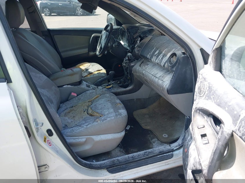 2009 Toyota Rav4 VIN JTMZK31V695024266 IAAI salvage auction — NORMAL WEAR, Clear (Tennessee), sold $600 on 2026-07-28 (photo 5)