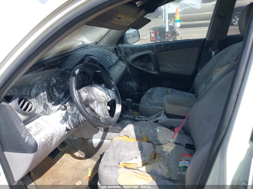 2009 Toyota Rav4 VIN JTMZK31V695024266 IAAI salvage auction — NORMAL WEAR, Clear (Tennessee), sold $600 on 2026-07-28 (photo 6)