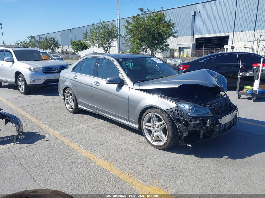 2013 Mercedes-benz C-klasse VIN WDDGF4HB8DR255481 IAAI salvage auction — FRONT END, Salvage (California), sold $1,350 on 2026-07-20 (photo 1)