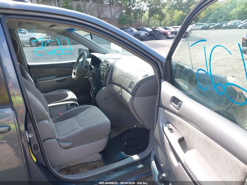 2009 Toyota Sienna VIN 5TDZK23C39S254427 IAAI salvage auction — NORMAL WEAR, Clear (Pennsylvania), sold $25 on 2026-07-07 (photo 5)