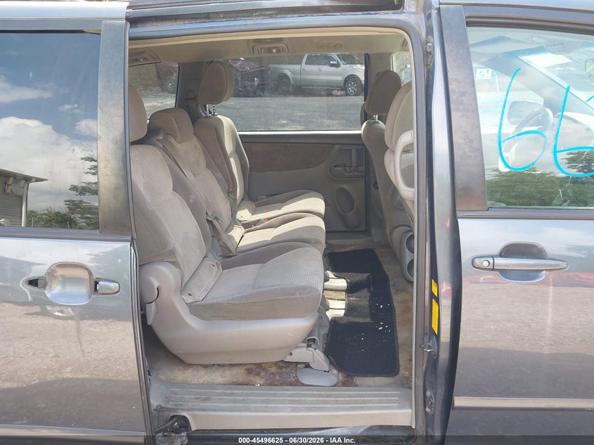 2009 Toyota Sienna VIN 5TDZK23C39S254427 IAAI salvage auction — NORMAL WEAR, Clear (Pennsylvania), sold $25 on 2026-07-07 (photo 8)