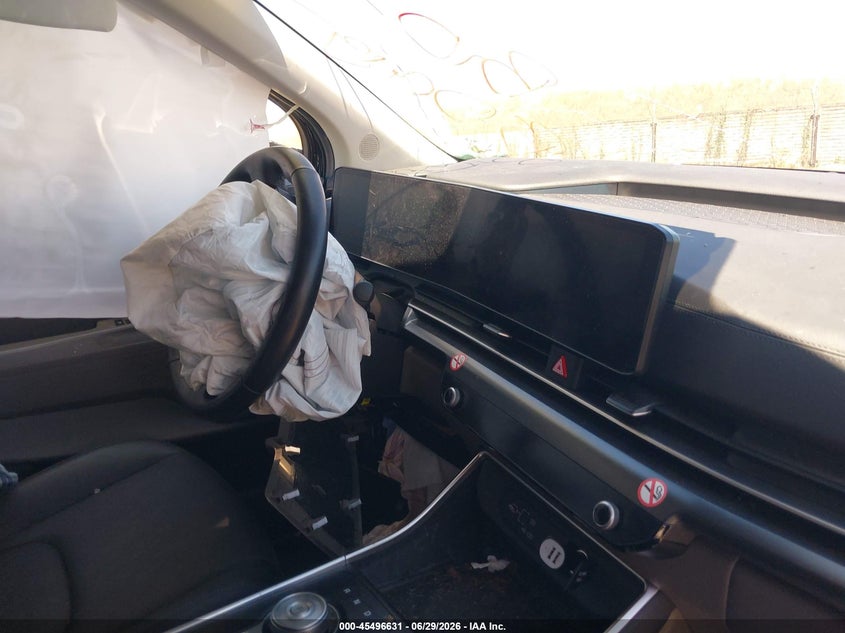 2026 Kia Carnival VIN KNDNB5KA9T6129049 IAAI salvage auction — SIDE, Salvage Title, sold $5,500 on 2026-07-12 (photo 7)