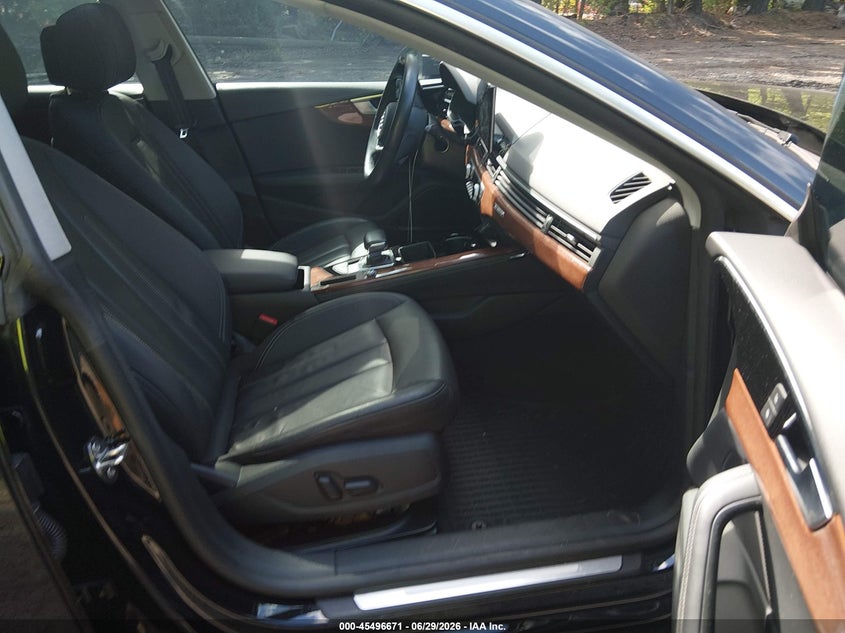2022 Audi A5 VIN WAUCBCF53NA040261 IAAI salvage auction — STORM DAMAGE, Salvage Title, sold $12,100 on 2026-08-18 (photo 5)