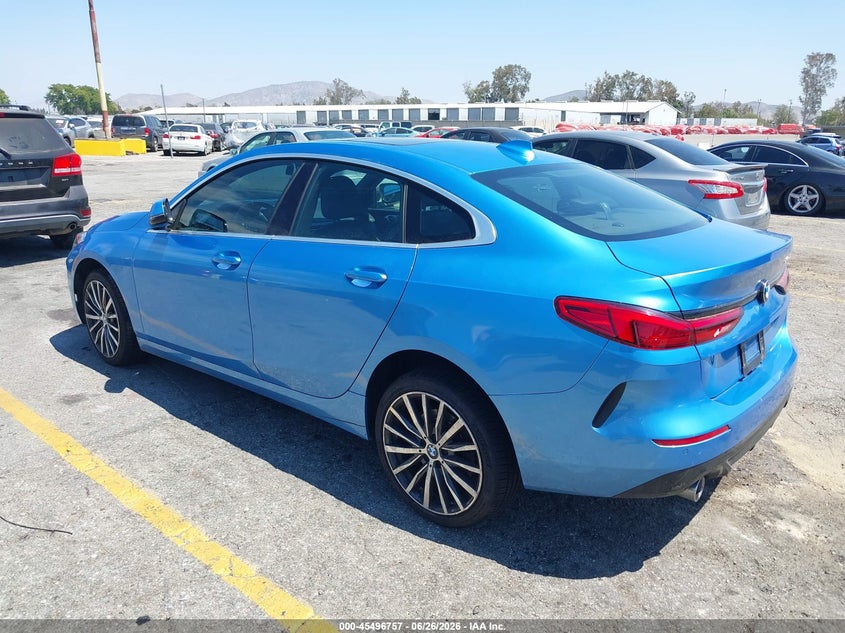 2021 BMW 2er VIN WBA53AK02M7J47527 IAAI salvage auction — LEFT FRONT, Salvage Title, sold $10,100 on 2026-08-17 (photo 3)
