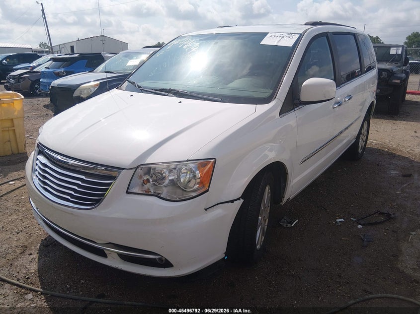2016 Chrysler Town & country VIN 2C4RC1BG3GR111303 IAAI salvage auction — WATER/FLOOD, Salvage Title, sold $4,150 on 2026-07-31 (photo 2)