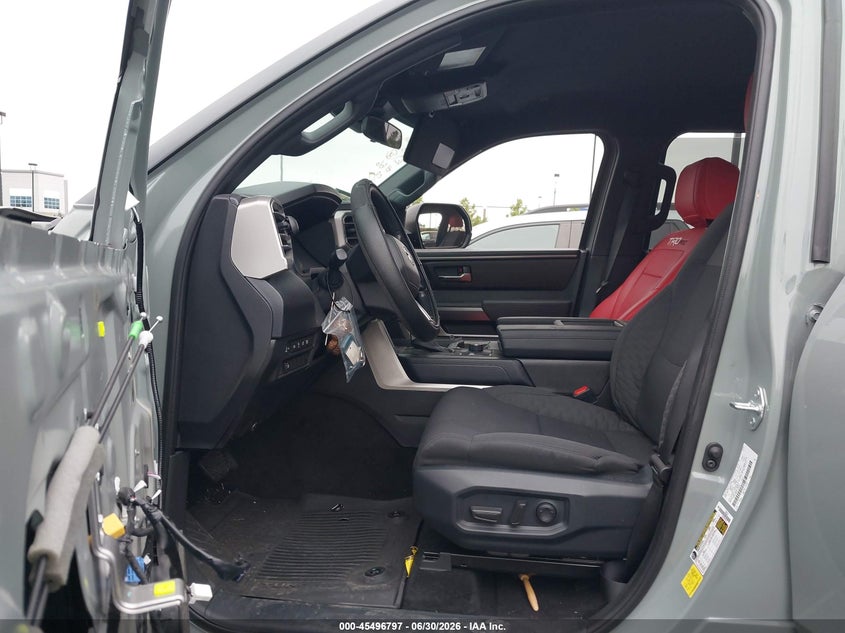 2026 Toyota Tundra VIN 5TFLA5DB4TX356501 IAAI salvage auction — FRONT END, Salvage Title, sold $28,050 on 2026-07-31 (photo 5)