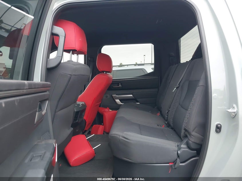 2026 Toyota Tundra VIN 5TFLA5DB4TX356501 IAAI salvage auction — FRONT END, Salvage Title, sold $28,050 on 2026-07-31 (photo 8)