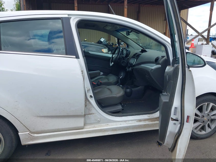 2015 Chevrolet VIN KL8CL6S0XFC724301 IAAI salvage auction — NORMAL WEAR, Peddle Clear Public-Restricted (Oregon), sold $250 on 2026-07-28 (photo 5)
