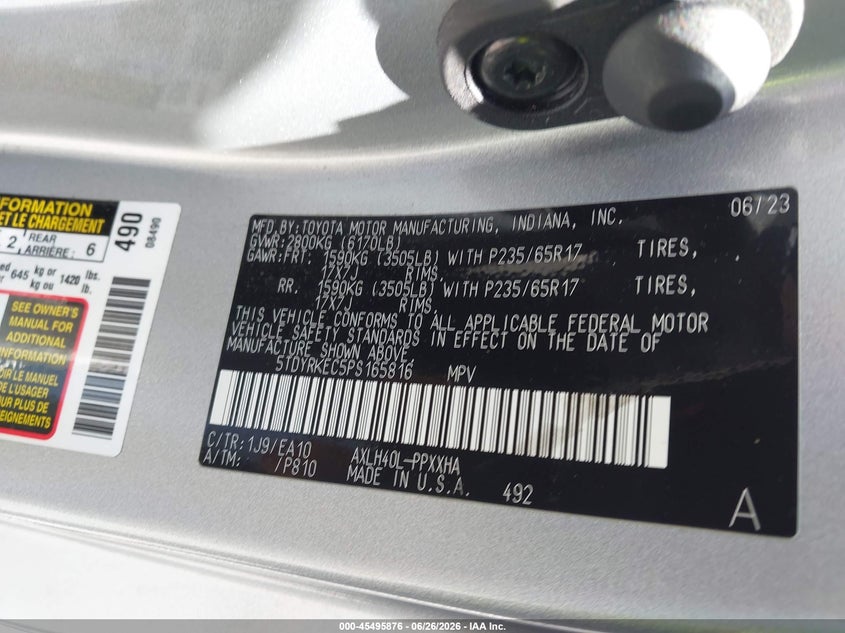 2023 Toyota Sienna VIN 5TDYRKEC5PS165816 IAAI salvage auction — RIGHT SIDE, Salvage (California), sold $16,600 on 2026-07-28 (photo 9)
