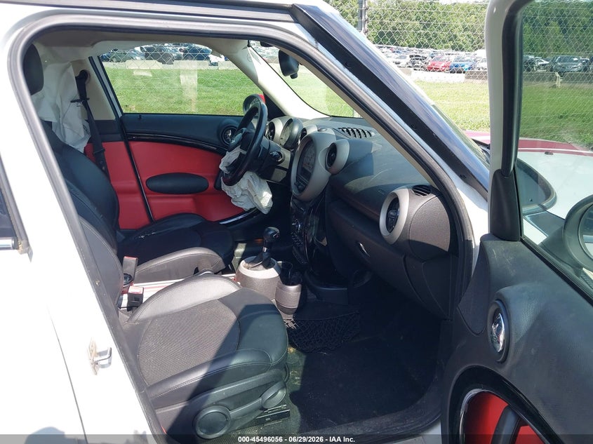 2012 Mini VIN WMWZC3C56CWL82850 IAAI salvage auction — FRONT END, Salvage Title, sold $1,150 on 2026-08-20 (photo 5)