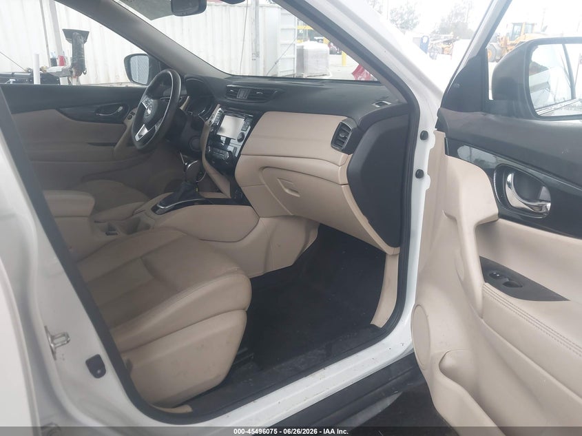 2017 Nissan Rogue VIN JN8AT2MT5HW403576 IAAI salvage auction — LEFT FRONT, Salvage (California), sold $2,550 on 2026-08-02 (photo 5)