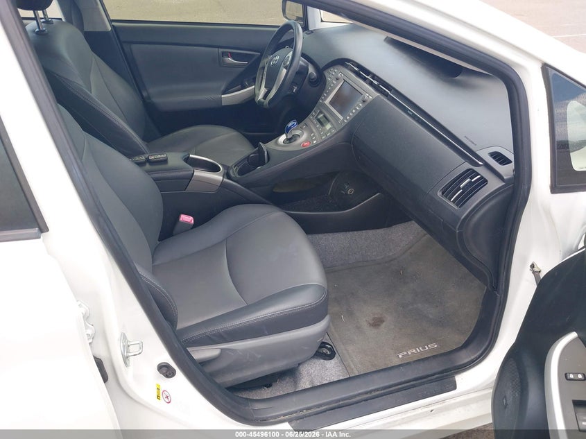 2013 Toyota Prius VIN JTDKN3DU6D5696607 IAAI salvage auction — NORMAL WEAR, Clear (Hawaii), sold $1,325 on 2026-07-21 (photo 5)