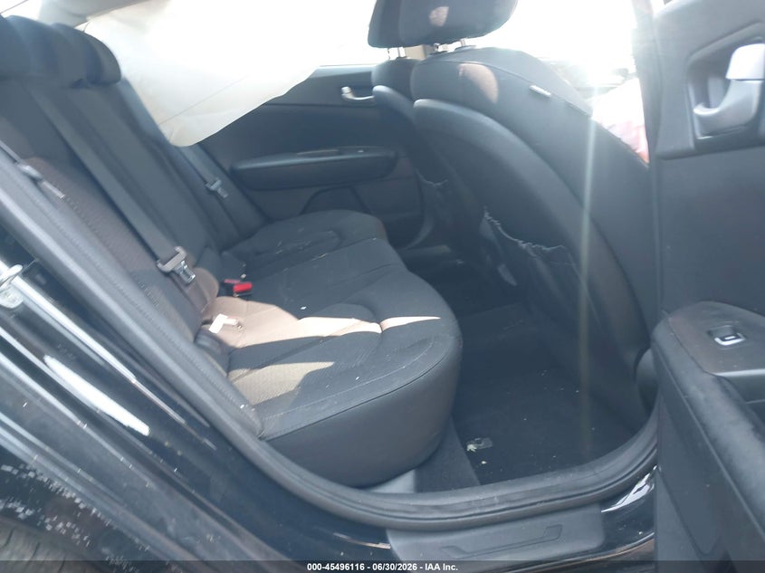 2016 Kia Optima VIN 5XXGT4L14GG040477 IAAI salvage auction — ROLLOVER, Salvage Title, sold $125 on 2026-07-28 (photo 8)