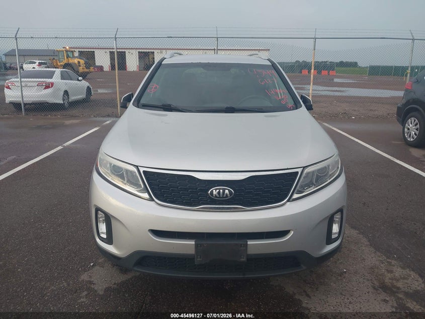 2015 Kia Sorento VIN 5XYKTDA64FG563260 IAAI salvage auction — NORMAL WEAR, Regular Certificate (Iowa), sold $775 on 2026-07-28 (photo 6)