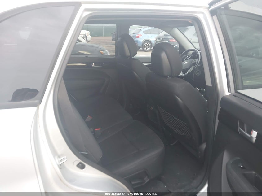 2015 Kia Sorento VIN 5XYKTDA64FG563260 IAAI salvage auction — NORMAL WEAR, Regular Certificate (Iowa), sold $775 on 2026-07-28 (photo 8)