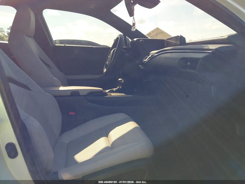 2021 Lexus Ux VIN JTHP3JBH2M2045271 IAAI salvage auction — FRONT END, Salvage Title, sold $6,700 on 2026-10-04 (photo 5)