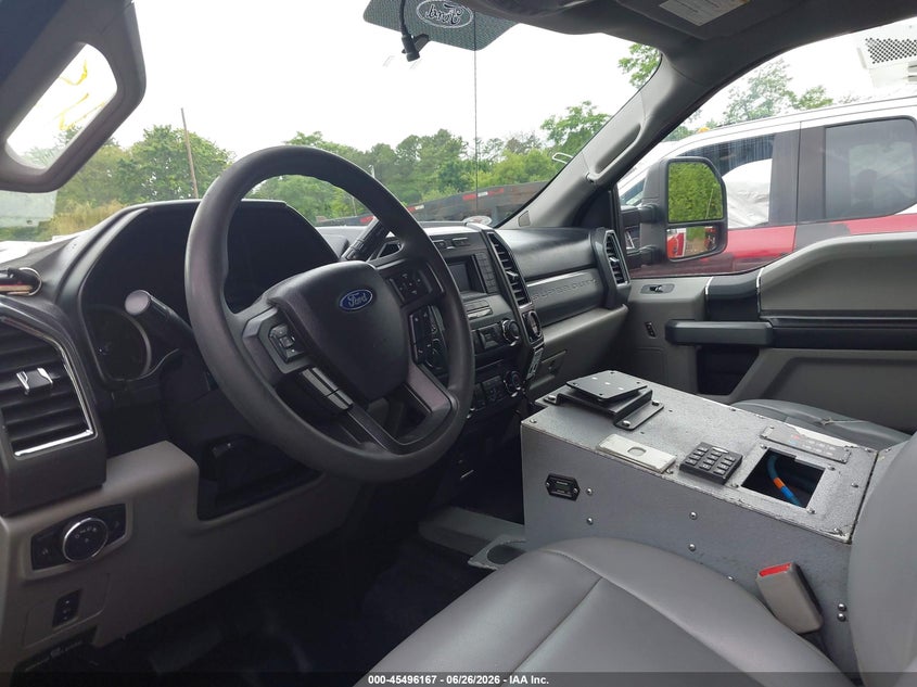 2017 Ford F-550 super duty VIN 1FD0X5HT9HED73068 IAAI salvage auction — NORMAL WEAR, Clear (New York), sold $7,100 on 2026-08-25 (photo 7)