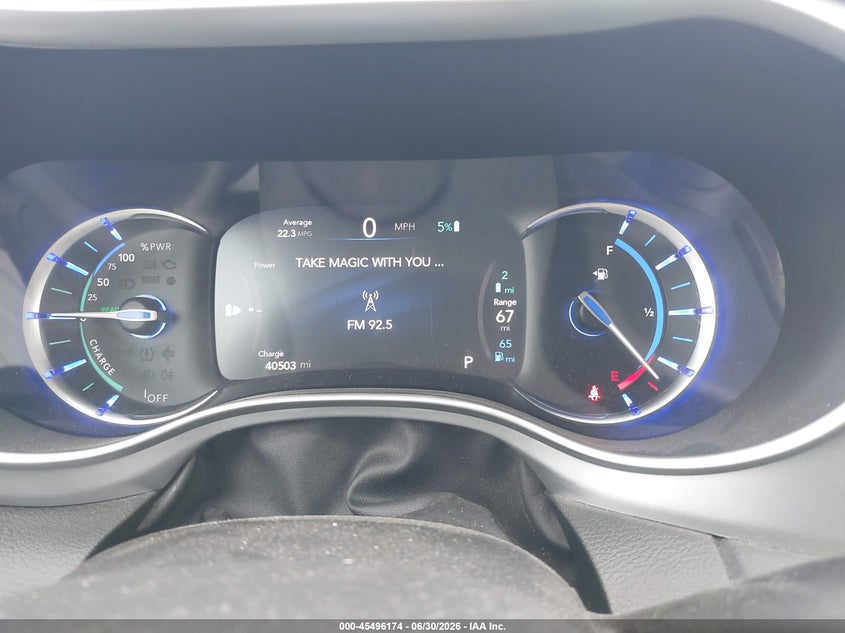 2018 Chrysler Pacifica VIN 2C4RC1H71JR356292 IAAI salvage auction — NORMAL WEAR, Sf97 (California), sold $12,500 on 2026-07-28 (photo 7)