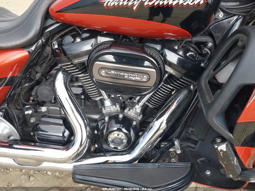 2017 Harley-davidson Street glide VIN 1HD1PXF17HB961489 IAAI salvage auction — LEFT & RIGHT, Salvage (Virginia), sold $7,150 on 2026-08-05 (photo 8)