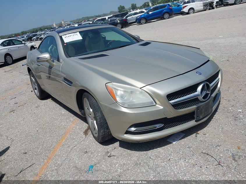 2012 Mercedes-benz Slk-klasse VIN WDDPK4HAXCF038811 IAAI salvage auction — LEFT FRONT, Salvage (Missouri), sold $1,300 on 2026-07-29 (photo 1)
