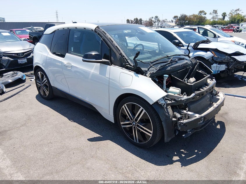 2017 BMW I3 VIN WBY1Z8C52HV551530 IAAI salvage auction — FRONT END, Salvage (California), sold $3,100 on 2026-08-01 (photo 1)