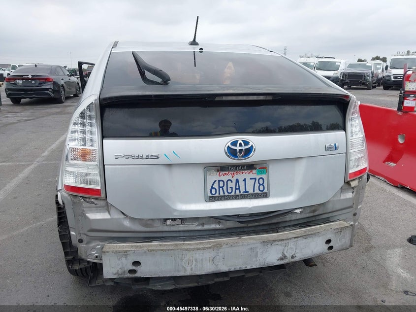 2011 Toyota Prius VIN JTDKN3DUXB0262006 IAAI salvage auction — SIDE, Salvage (California), sold $25 on 2026-07-30 (photo 6)