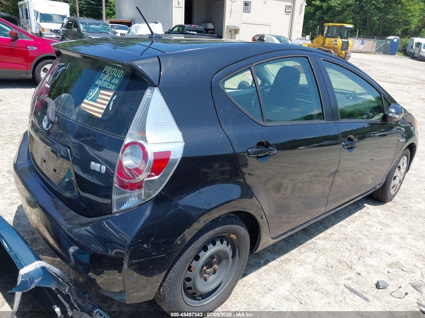 2013 Toyota Prius c VIN JTDKDTB39D1554949 IAAI salvage auction — LEFT SIDE, Clear (Massachusetts), sold $550 on 2026-07-14 (photo 4)