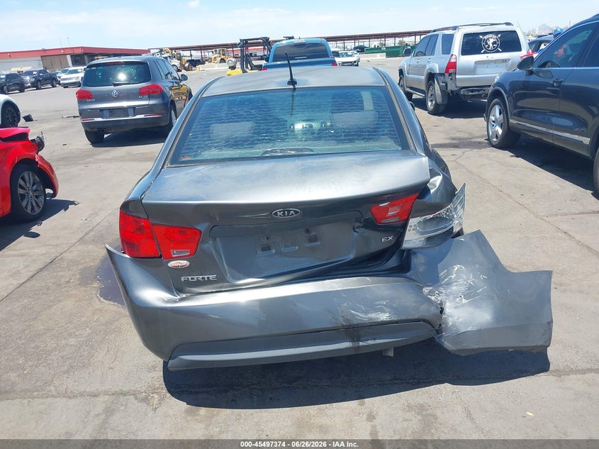 2013 Kia Forte VIN KNAFU4A23D5737074 IAAI salvage auction — REAR END, Salvage (Arizona), sold $400 on 2026-07-28 (photo 6)