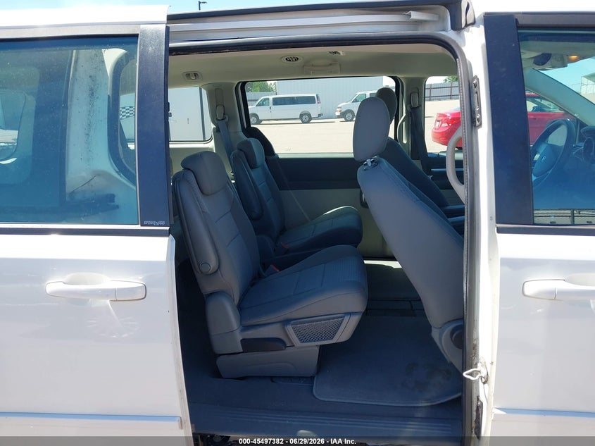 2010 Dodge Grand caravan VIN 2D4RN4DE4AR262118 IAAI salvage auction — NORMAL WEAR, Clear (Colorado), sold $200 on 2026-07-08 (photo 8)