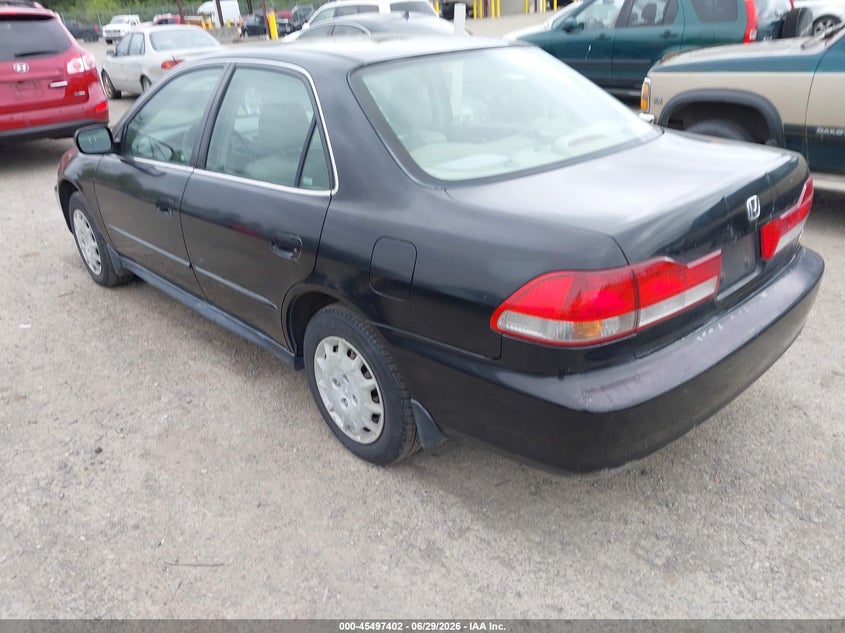2002 Honda Accord VIN JHMCG56442C027251 IAAI salvage auction — NORMAL WEAR, Clear-Dealer Only (Oregon), sold $450 on 2026-07-15 (photo 3)